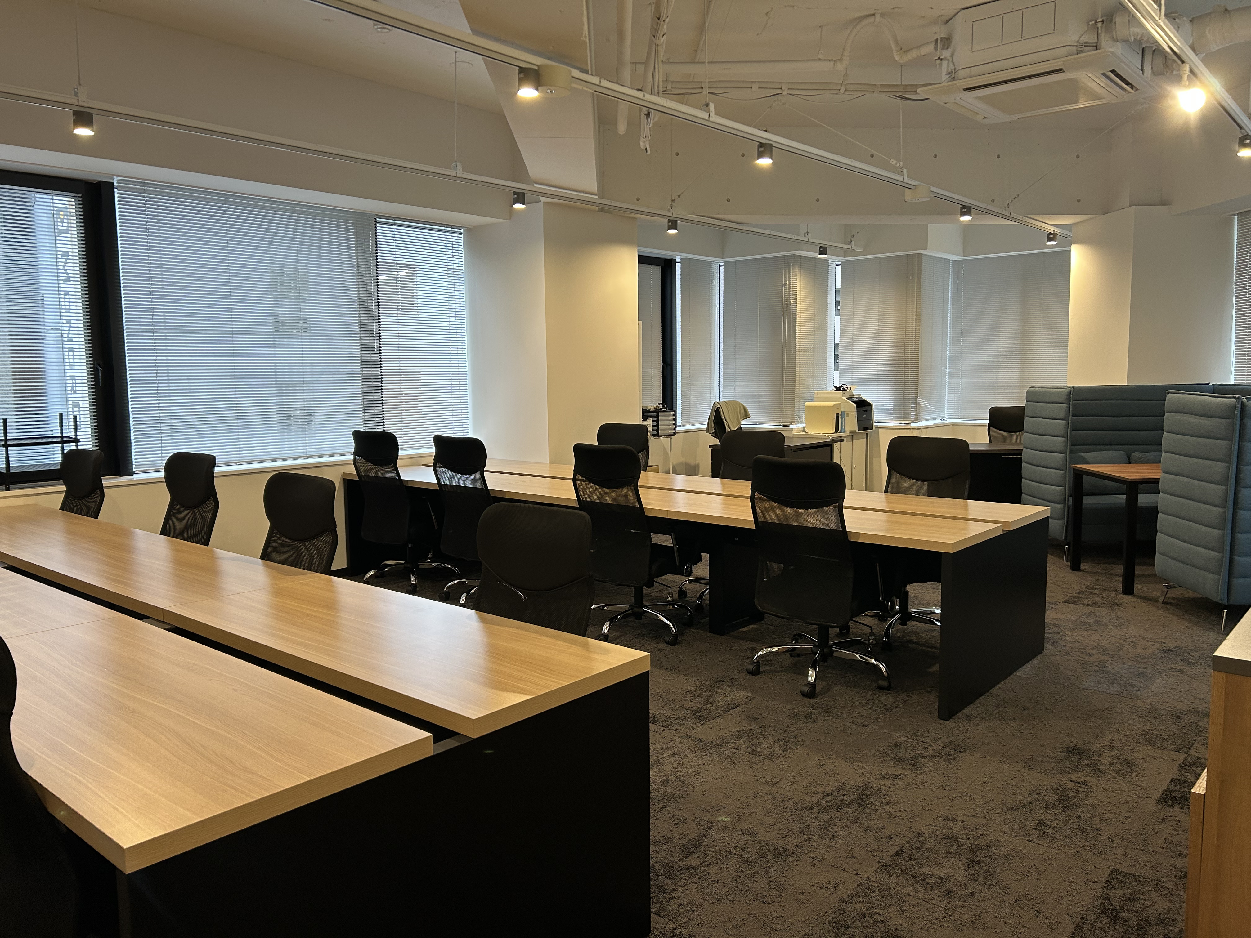 オフィス写真 2